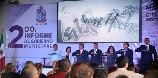En Sesión Solemne de Cabildo, el Presidente Municipal Constitucional de Teocelo, Mario Antonio Chama Díaz, rindió  su Segundo Informe de Gobierno, ceremonia que se llevó a cabo en el Salón Campestre Real Teocelo, camino a Santa Rosa,en la Cabecera municipal. 
