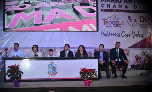 En Sesión Solemne de Cabildo, el Presidente Municipal Constitucional de Teocelo, Mario Antonio Chama Díaz, rindió  su Segundo Informe de Gobierno, ceremonia que se llevó a cabo en el Salón Campestre Real Teocelo, camino a Santa Rosa,en la Cabecera municipal. 