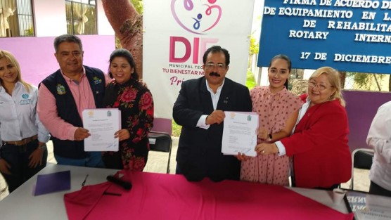 35 mil dólares en equipamiento en beneficio de la Unidad de Rehabilitación de Teocelo se logra en la firma de acuerdo de Colaboración entre el Sistema Municipal DIF, que preside  Mara Chama Villa, el H. Ayuntamiento de Teocelo y el Rotary Internacional. 