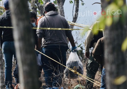 Restos  humanos  de al menos 5 personas fueron localizados en la barranca de Cerro Gordo, municipio de Emiliano Zapata.