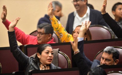 Con reclamos de parte de diputados panistas porque no se difundió  el dictamen de la Ley de Egresos 2020,  éste fue aprobado con 34 votos a favor y 13 en contra dicha ley.   