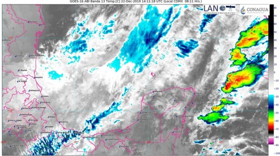 El Frente frío núm. 24 se localiza esta mañana desde un centro de baja presión ubicado en el noreste del Golfo de México hasta el noreste del Caribe, previéndose siga alejándose de nuestro país en las siguientes 24-48 horas. 