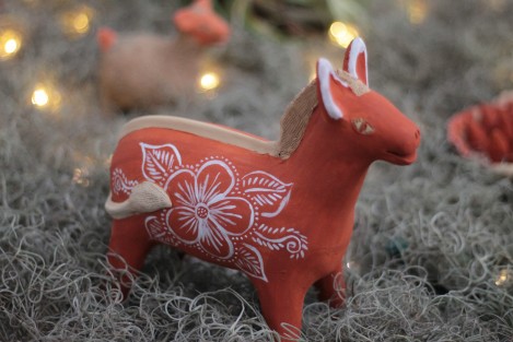 La Galería de Arte Contemporáneo de Xalapa - IVEC, nuevamente este año eligió un Nacimiento Tradicional del artesano de San Miguel Aguasuelos, Érik Vázquez, para la decoración decembrina del recinto.