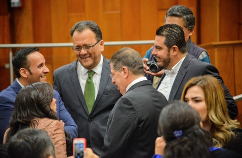 Diputados del Congreso del Estado iniciaron el año con una sesión a medias, ya que a falta de quorum tuvo que ser suspendida la misma. 