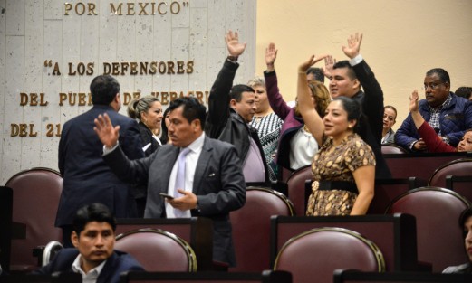 Diputados del Congreso del Estado iniciaron el año con una sesión a medias, ya que a falta de quorum tuvo que ser suspendida la misma. 