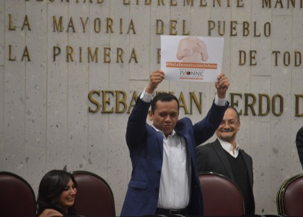 La diputada Ivonne Trujillo Ortiz presentó  iniciativa con la cual busca sean beneficiadas mujeres de bajos recursos que hayan padecido cáncer de mama,  y no puedan acceder a instituciones de salud privadas, a la reconstrucción mamaria posterior a una mastectomía. 