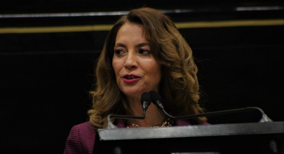 Aspectos de la novena sesión del pleno y segunda del año,lacual concluyó cuando sin decir nada la bancada de MORENA se retiró y se declaró falta de quorum.