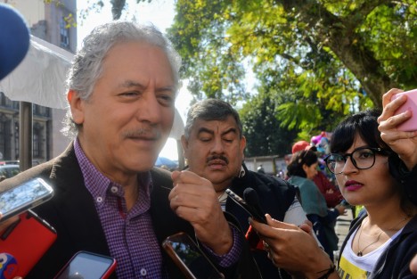 El alcalde de Xalapa en entrevista dio a conocer que el reordenamiento vial será paulatinamente, ya se está considerando el cambio de sentido de calles, ciclovía por Ruiz Cortines, así como el transporte  público.  