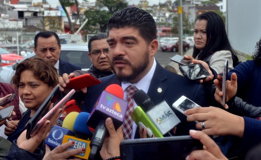 También recalcó que las zonas más apartadas merecen la misma excelencia educativa e igualitaria, tal como lo plantea la Nueva Escuela Mexicana que tiene como mejor aliado al gobernador Cuitláhuac García Jiménez.  