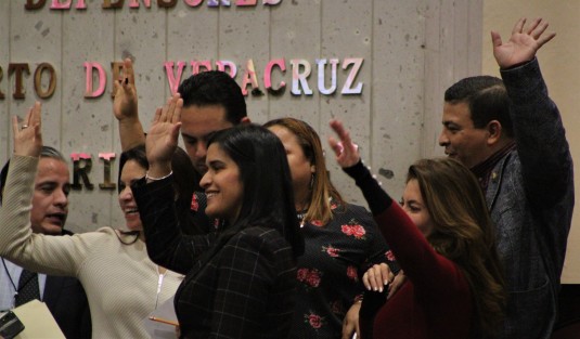 Las diputadas y diputados de la LXV Legislatura aprobaron el dictamen, resultado de la iniciativa que presentó el 18 de julio de 2019 la diputada Deisy Juan Antonio, por la cual se reforman diversas disposiciones de la Ley número 21 de Aguas del Estado de Veracruz  de Ignacio de la Llave. 