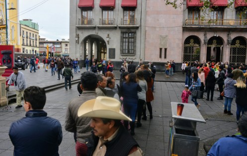 Empleados de las oficinas de Palacio de Gobierno, Municipal  y SSP, participaron en punto de  11:00 horas en el Macrosimulacro de sismo en la capital del Estado, mismo que se realizó a nivel nacional.