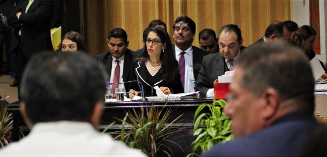 La encargada de despacho de la Fiscalía,General del Estado, Verónica Hernández Giadans, dijo que a su llegada a esa dependencia encontró gran rezago, pues de 80,326  carpetas de investigación iniciadas, 30,000 no habían sido ingresadas a la base de datos. 