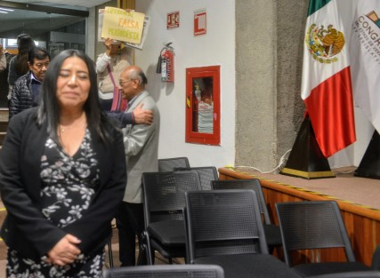 Desde el inicio de la comparecencia la periodista Lidia Díaz se manifestó luego que no se le diera el apoyo para enterrar a un compañero de 72 años  en la zona de Poza Rica, ya según la presidenta el presupuesto no es para tal fin.  