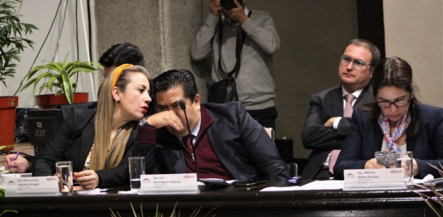  El diputado Eric Domínguez Vázquez y las legisladoras Mónica Robles Barajas y Nora Jessica Lagunes Jáuregui, presidente, secretaria y vocal respectivamente de la Comisión Permanente de Vigilancia de la LXV Legislatura, recibieron la comparecencia de la auditora general del Órgano de Fiscalización Superior del Estado de Veracruz (Orfis), Delia González Cobos, correspondiente al ejercicio 2019.   