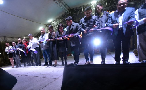 En la Inauguración de la primera Fiesta grande del 2020 en la Tierra del Dios Tigre, encabezando la ceremonia de corte de listón, estuvieron además del Secretario de Gobierno, el Alcalde Mario Chama Díaz, la Síndica Municipal Zayra del Carmen Martínez Andrade, la Presidenta del Sistema Municipal DIF, Mara Chama Villa, la Secretario del Ayuntamiento, Trinidad Martínez Larios, entre otos. 