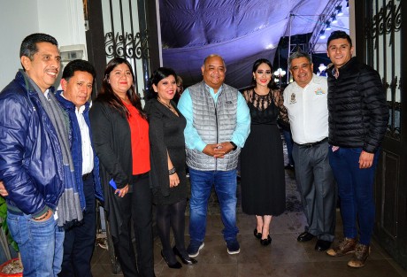 En la Inauguración de la primera Fiesta grande del 2020 en la Tierra del Dios Tigre, encabezando la ceremonia de corte de listón, estuvieron además del Secretario de Gobierno, el Alcalde Mario Chama Díaz, la Síndica Municipal Zayra del Carmen Martínez Andrade, la Presidenta del Sistema Municipal DIF, Mara Chama Villa, la Secretario del Ayuntamiento, Trinidad Martínez Larios, entre otos. 
