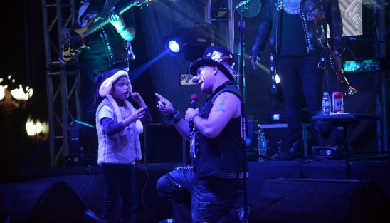 Espectacular cierre de las festividades del Santo Entierro de Cristo se vivió la noche de ayer domingo en el municipio de Teocelo con la presencia de Cruz Infante y la presentación estelar de Platanito Show.   