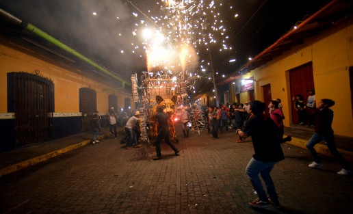 Con la quema del Ocelote y toritos encuetados se dio por finalizada la feria del Santo Entierro de Cristo 2020 en Teocelo, la cual recibió a cientos de turistas locales y nacionales.