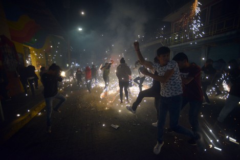 Con la quema del Ocelote y toritos encuetados se dio por finalizada la feria del Santo Entierro de Cristo 2020 en Teocelo, la cual recibió a cientos de turistas locales y nacionales.  