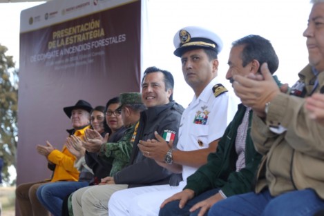 El gobernador Cuitláhuac García presentó la Estrategia de Combate a Incendios Forestales; Pide a la población un manejo responsable del fuego, pues un 70 por ciento de los siniestros ocurridos en 2019 pudo haberse evitado. 
_*Este año, la fuerza de tarea es de 382 elementos, entre brigadistas estatales y combatientes rurales