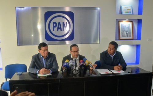 El presidente nacional del Frente Nacional por la Familia (FNF), Rodrigo Iván Cortés, en conferencia de prensa dijo que al menos 20 diputados locales estarían en contra del matrimonio igualitario que se contempla en la reforma al Código Civil, propuesta por la diputada Mónica Robles Barajas.  