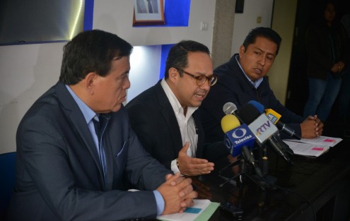 El presidente nacional del Frente Nacional por la Familia (FNF), Rodrigo Iván Cortés, en conferencia de prensa dijo que al menos 20 diputados locales estarían en contra del matrimonio igualitario que se contempla en la reforma al Código Civil, propuesta por la diputada Mónica Robles Barajas.   