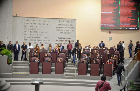 El gobernador del Estado, Cuitláhuac García Jiménez, envió al Congreso del Estado una Iniciativa con Proyecto de Decreto que reforma, deroga y adiciona diversas disposiciones del Código Financiero y reforma diversas disposiciones del Código de Procedimientos Administrativos, ambos para el Estado de Veracruz. 