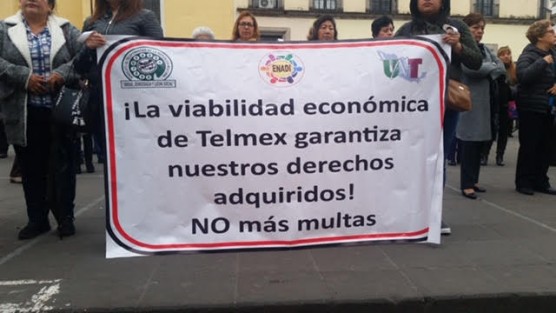 En días pasados telefonistas de TELMEX y empleados del Nacional Monte de Piedad se manifestaron en Plaza Lerdo, en demanda de respeto a logros sindicales, mismos que es con las últimas reformas laborales han sido afectados.  