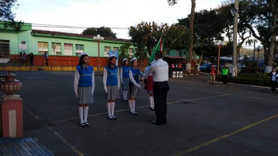 Con la presencia de autoridades municipales de Teocelo,Ver. encabezadas por el alcalde Mario A.Chama Díaz, se realizó el acto cívico Conmemorativo por la la Promulgación de la Constitución Mexicana de 1917, en la Escuela Secundaria Manuel C Tello, a cargo del Director, Prof. Daniel Pérez Hernández.  
