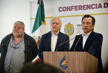 El gobernador del estado Cuitláhuac García Jimenez desmintió que la boxeadora Alma Nora Ibarra Vázquez y su entrenador Carlos Medellín fueran secuestrados cuando llegaron al municipio de Boca del Río para participar en el Torneo Nacional de Boxeo, aclarando que se trató de un engaño telefónico.