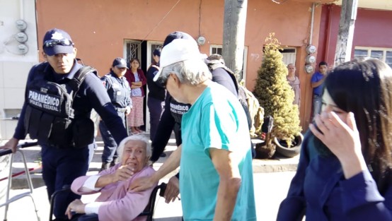Después de vivir 72 años en su vivienda
Doña Luchita, de 88 años de edad, finalmente fue desalojada  de su casa ubicada en Miguel Palacios, a un costado del Deportivo Colón. La medida legal fue solicitada por su hijo y su nieta. 