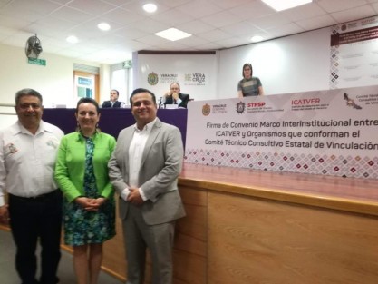 El Alcalde de Teocelo, Mario Antonio Chama Díaz,  asistió a la Firma de Convenio Interinstitucional entre ICATVER y Organismos que conforman el Comité Técnico Consultivo Estatal de Vinculación. 