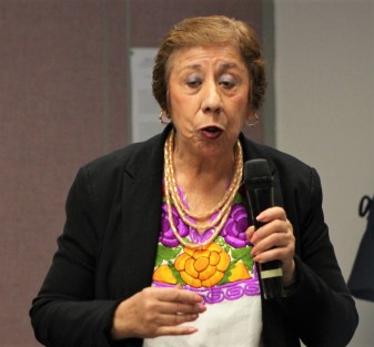 La diputada Cristina Alarcón Gutiérrez presentó un Anteproyecto de Punto de Acuerdo para que se exhorte a la Secretaría de Seguridad Pública (SSP) del estado de Veracruz a fin de que instruya a la Dirección de Transporte Público para que verifique e implemente los descuentos a personas con discapacidad, adultas mayores y estudiantes en el municipio de Orizaba, Veracruz, en el transporte público en su modalidad de pasajeros de esa zona. 
