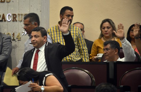En sesión extraordinaria express diputados del  Congreso del Estado aprobaron con 43 votos a favor, 0 en contra y 6 abstenciones la nueva valoración de la Cuenta Pública 2018.