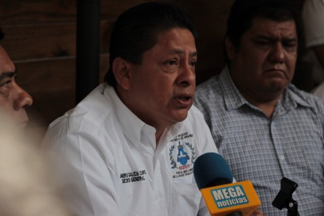 Acdmer Antonio Galicia Campos, secretario general del Sindicato de Empleados del Poder Ejecutivo de Veracruz (SEPEV), denunció que siguen la intimidaciones en su contra, luego de que fuera detenido en días pasados durante una manifestación en SEFIPLAN.  