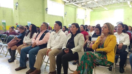 El evento estuvo encabezado por el Mtro. José Luis Rodríguez Espinoza, Delegado Regional de la SEV de Coatepec, el Alcalde de Teocelo Mario Antonio Chama Díaz; la Secretaria Ejecutiva de SIPINNA Estatal, María del Pilar Paz Villafuerte, la Síndica Municipal De Teocelo, Zayra del Carmen Martínez Andrade; la Secretaria del Ayuntamiento, Trinidad Martínez Larios y la Presidenta del Sistema Municipal DIF Teocelo, Mara Chama Villa.  