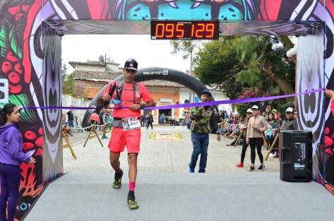En el primer día de competencias del Ultra Trail Teocelo 2020, se corrieron las categorías ULTRA de 37 km. 50 km. y 70 km. en una amplia jornada deportiva. 