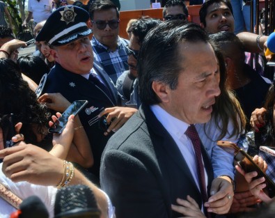 Están plenamente identificados quienes atacaron a policías y desataron balaceras en Córdoba el pasado sábado, aseveró el gobernador Cuitláhuac García Jimenez, al referir que se trata de actos de dos grupos delictivos, a los que se combate por igual en la entidad. 