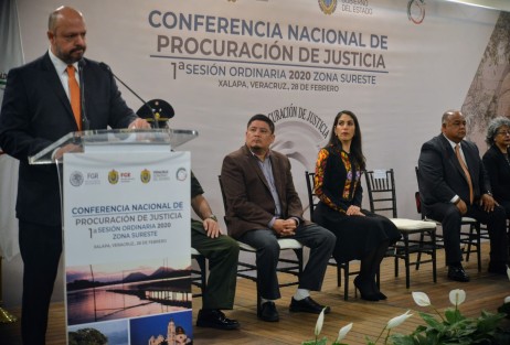 Roberto Andrés Ochoa Romero,  titular de la Subprocuraduría de Control Regional Procedimientos Penales y Amparo, aseguró que en la región sureste se emprenden acciones para disminuir los feminicidios, respaldando la propuesta del Fiscal General de la República para incentivar reformas legales que tengan como resultado fortalecer y homologar este tipo penal.  