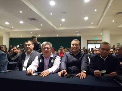El Alcalde de Teocelo,  Mario Antonio Chama Díaz, acompañado por el Director de Limpia Pública, Gerardo Ulloa Hernández; el Contralor Interno, José Antonio Olivares Solano y el Tesorero Municipal, Juan José Chávez Hernández, asistieron a la presentación del Programa Estatal de Auditoría Ambiental  para Municipios y Empresas 2020, organizado por la Procuraduría Estatal de Protección al Medio Ambiente (PMA).