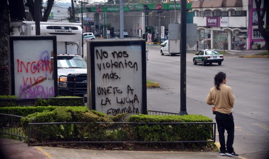 Con menos menos mujeres que en días cotidianos, lució la capital del estado, aunque unas cuantas sucursales bancarias cerraron sus puertas y algunas oficinistas no asistieron a laborar, en su mayoría las comerciantes realizaron su día normal en al paro nacional #9M.
  