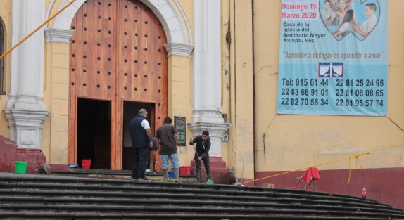 Limpieza en la Catedral de Xalapa este 9M. 