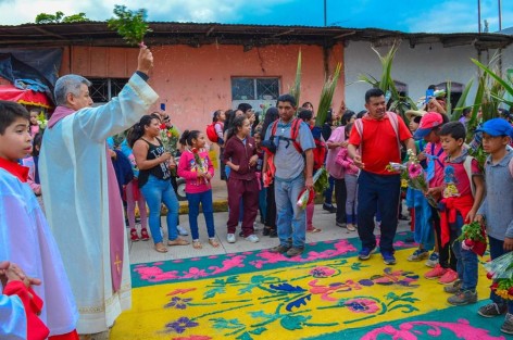 Gran Expoferia ganadera Cultural y Artesanal de Emiliano Zapata, que se llevará acabo  en El Ejido Carrizal perteneciente al poblado de Villa Emiliano Zapata,  Municipio de Emiliano Zapata ver. Inicia El dia 13-14-15 de Marzo de este año, apartir de las 18:00 horas hasta que el cuerpo aguante.