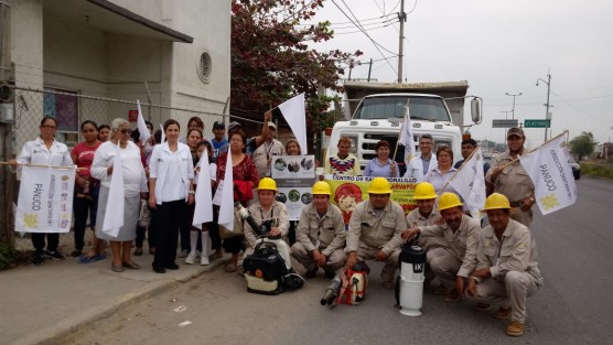 Cumpliendo con los acuerdos establecidos por el Consejo Estatal de Salud (COESA), la Secretaría de Salud (SS) continúa reforzando acciones de prevención y control del dengue, zika y chikungunya en el estado.  