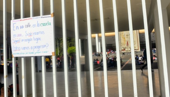 Estudiantes normalistas desde muy temprano comenzaron un  paro de labores de  72 horas, en repudio a la violencia e inseguridad  Exigen justicia para los estudiantes de todo el país. 