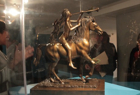 La exposición Dalí. Sueños, organizada por el Instituto Veracruzano de la Cultura en coordinación con el Museo Soumaya y la Fundación Carlos Slim A.C., llega a sus últimos días de exhibición en la Pinacoteca <em>Diego Rivera</em>, en la ciudad de Xalapa.