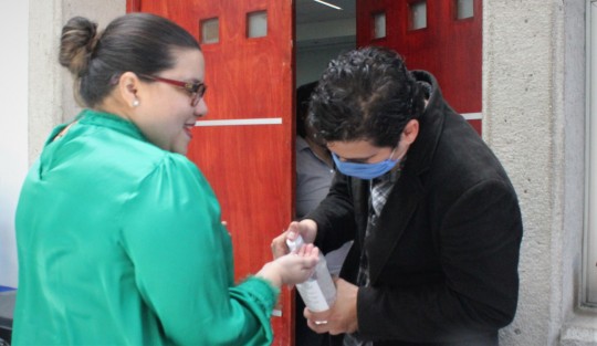Panistas aplicaron algunas presuntas medidas de prevención de transmisión de enfermedades respiratorias. Aunque algunas mal aplicadas. 