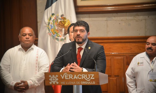 El Secretario de Educación, Zenyazen Escobar García,  informó que, a partir del martes 24 de marzo, personal docente y administrativo de todos los niveles de enseñanza, participará con el aislamiento voluntario preventivo en sus hogares. 