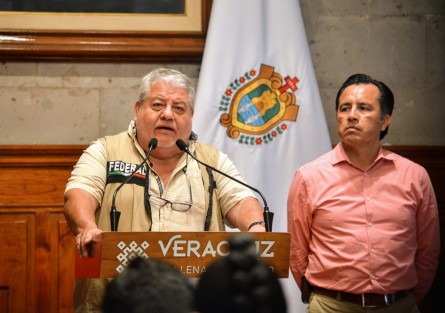 El delegado federal Manuel Huerta, reiteró el anuncio del presidente López Obrador, del adelanto de pago de pensiones para adultos mayores y estudiantes y explicó la forma en que se realizará para no exponer a los becarios durante el aislamiento.  