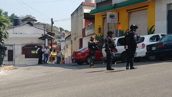 La tarde de este lunes fue atacada a balazos la periodista María Elena Ferral , colaboradora del Diario Xalapa y del portal Quinto Poder, cuando se encontraba en calles de la colonia Centro de este municipio. 